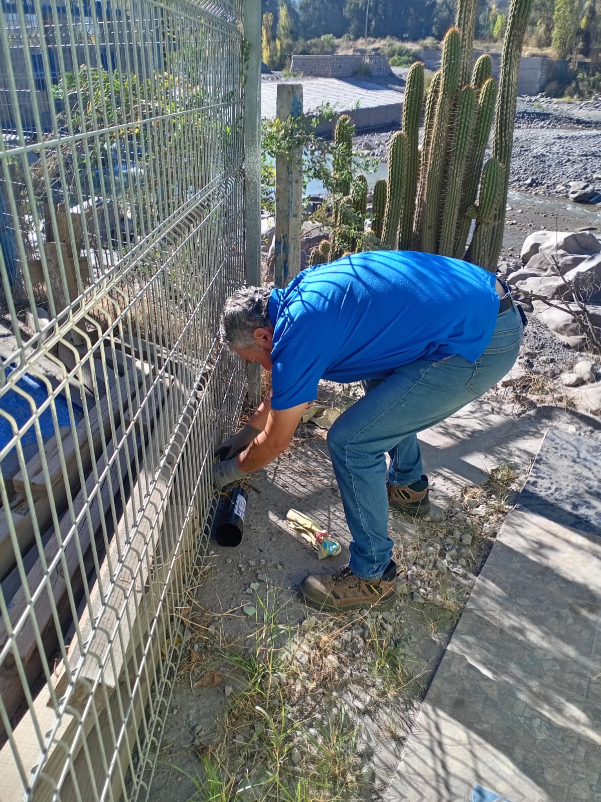 Instalación de estación de cebado en perímetro